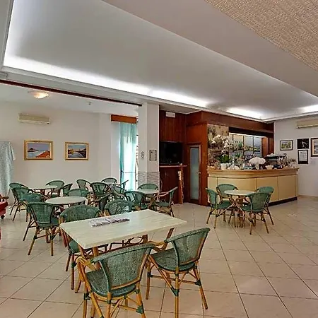 Gadames - Lunch On The Hotel