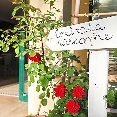Gadames - Lunch On The Milano Marittima
